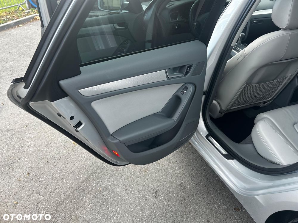 Audi A4 ver-2-0-tfsi-quattro-s-tronic - 30