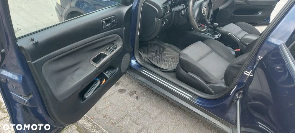 Volkswagen Passat 2.0 Comfortline - 11