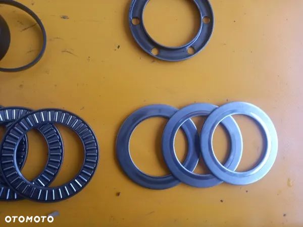 Kosz skrzyni wałek tryb 58/51/41/46 Case MX100C - 18