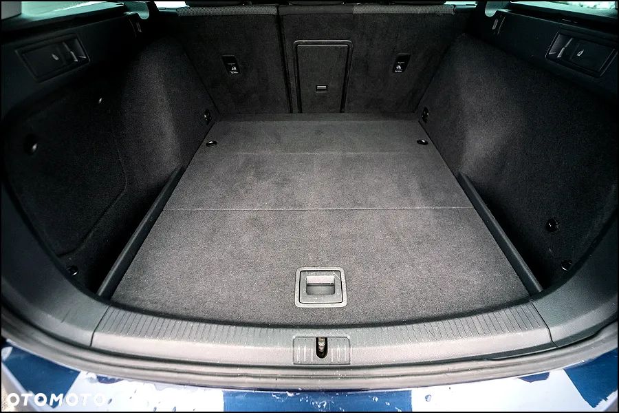 Volkswagen Golf - 35