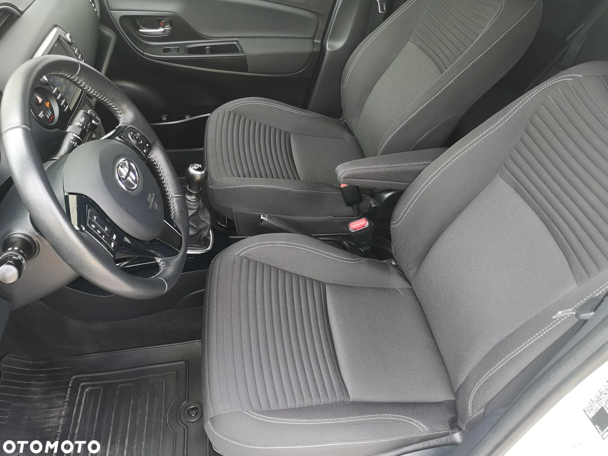 Toyota Yaris 1.5 Selection - 12