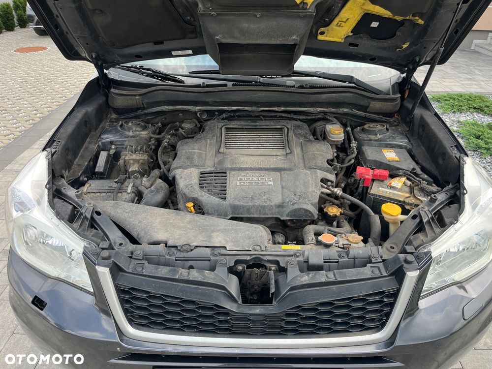 Subaru Forester 2.0 D Exclusive Lineartronic - 17