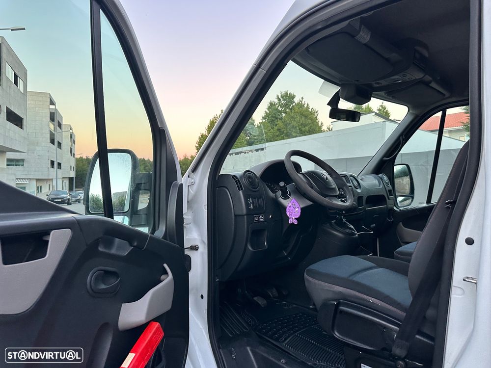 Renault Master 17 Lugares - 31