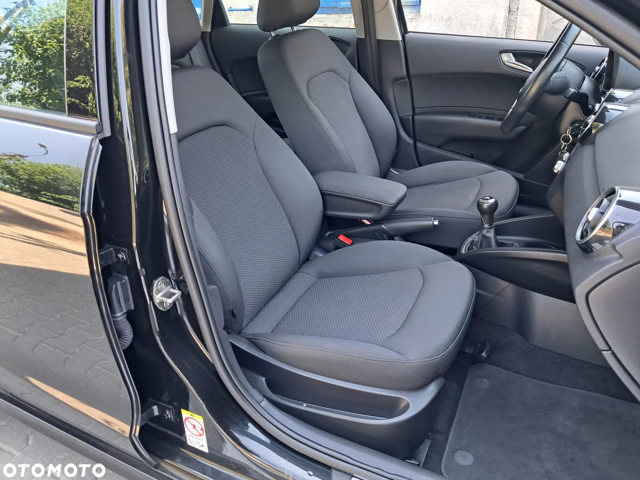 Audi A1 Sportback 1.6 TDI S line Sportpaket - 20