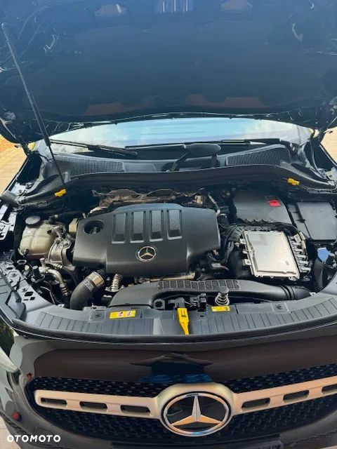 Mercedes-Benz GLA 180 d 8G-DCT - 20