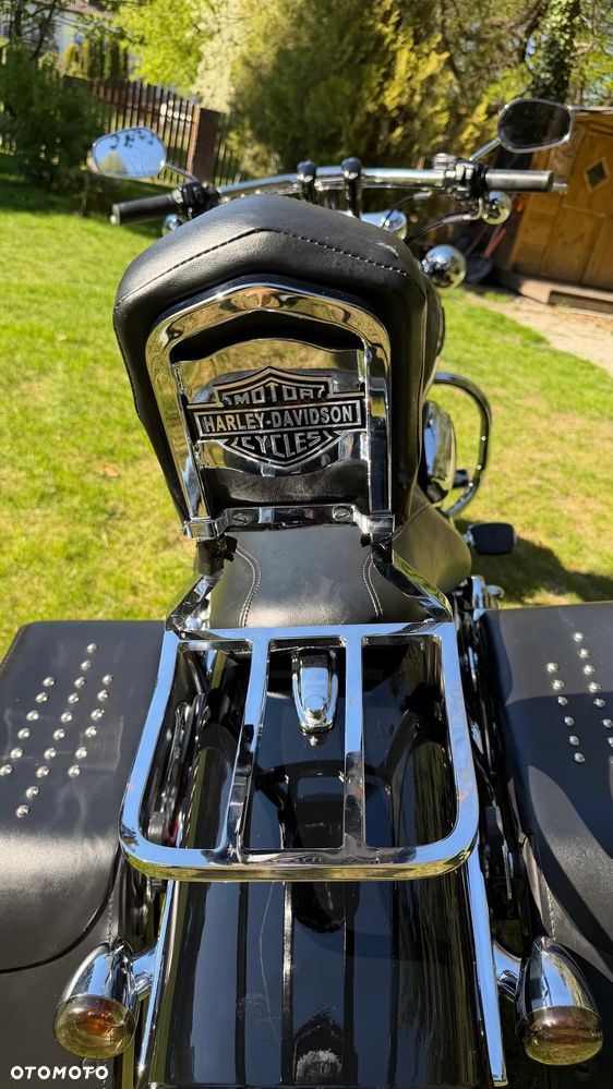Harley-Davidson Dyna Fat Bob - 7