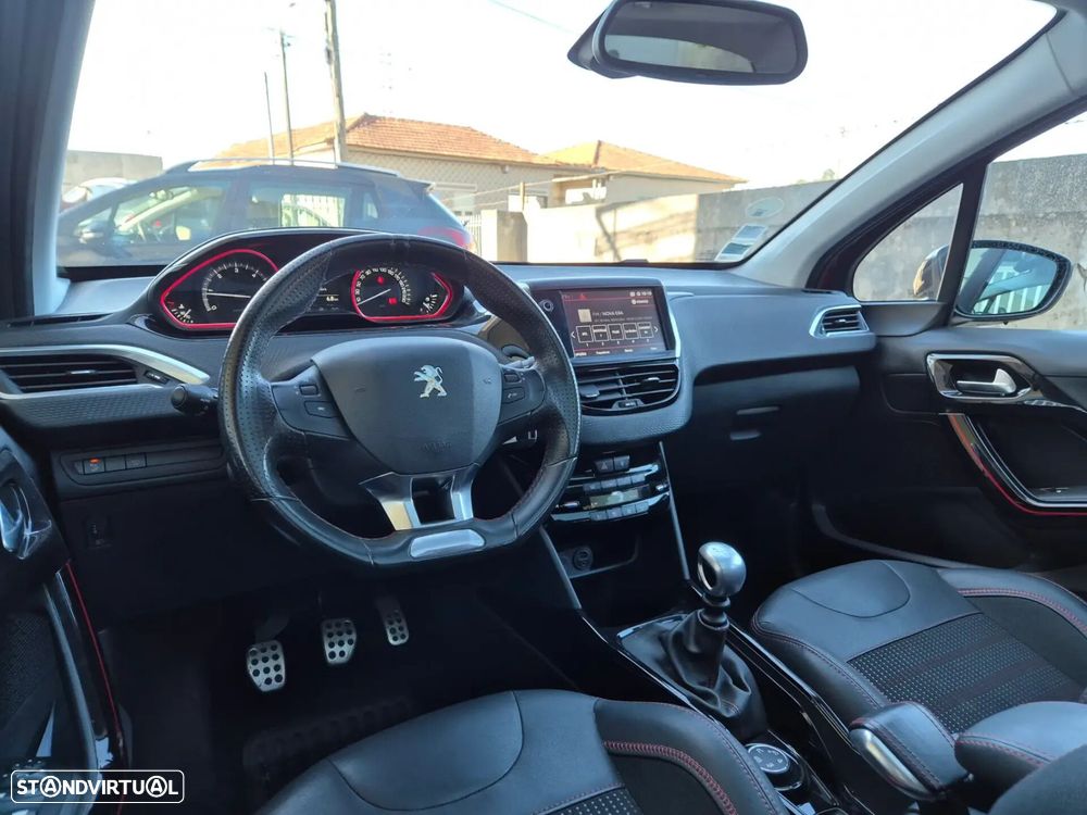 Peugeot 2008 - 16