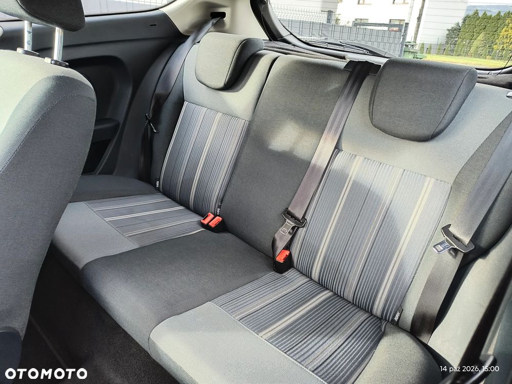 Ford Fiesta 1.25 Ambiente EU5 - 12