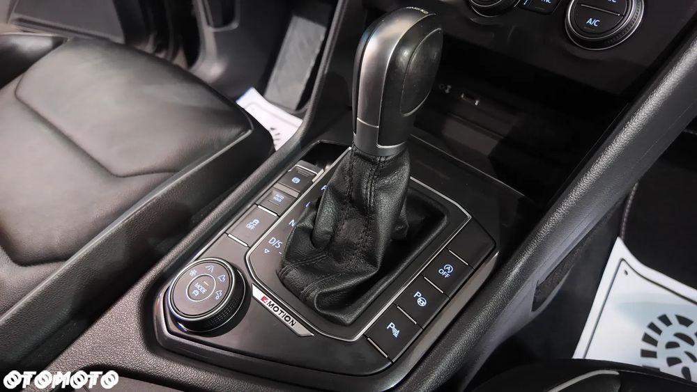 Volkswagen Tiguan 2.0 TSI 4Mot Sport&Style DSG - 39