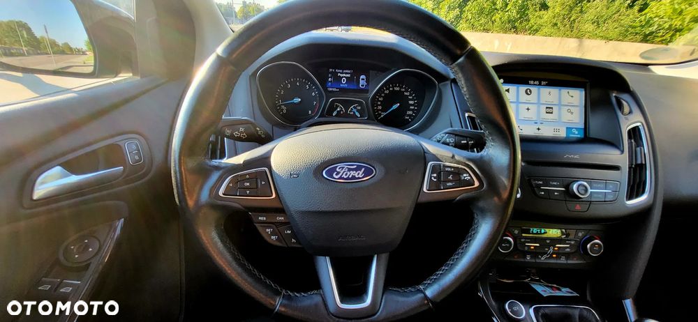 Ford Focus 1.5 EcoBoost STart-Stopp-System TITANIUM - 25