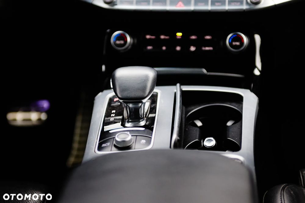 Kia Stinger 2.2 CRDI GT Line - 29