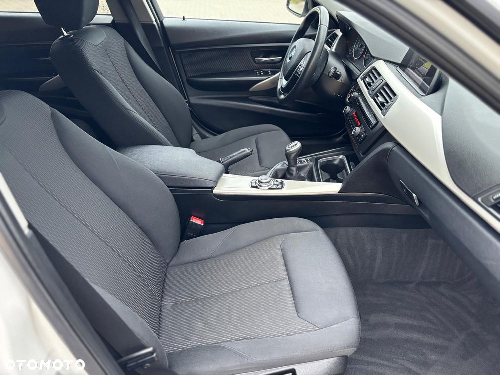 BMW Seria 3 318d Blue Performance Sport Line - 6