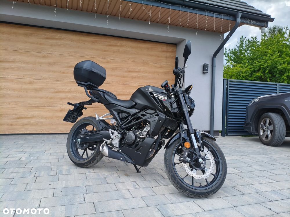 Honda CB - 1