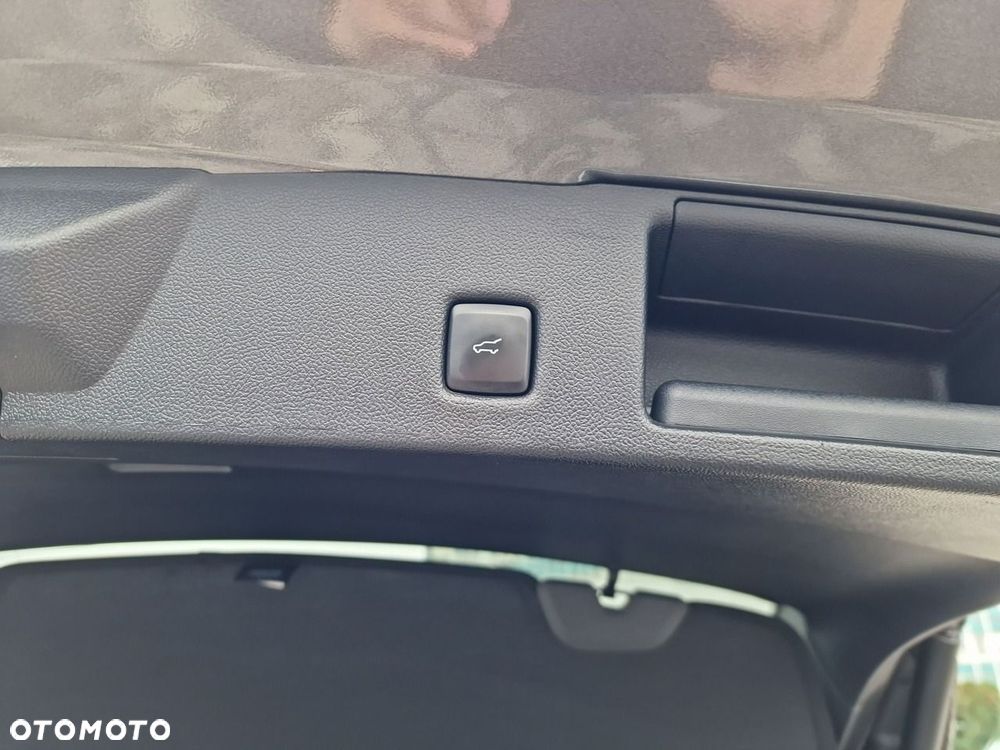 Ford Kuga 2.0 EcoBlue 4x4 ST-LINE X - 37
