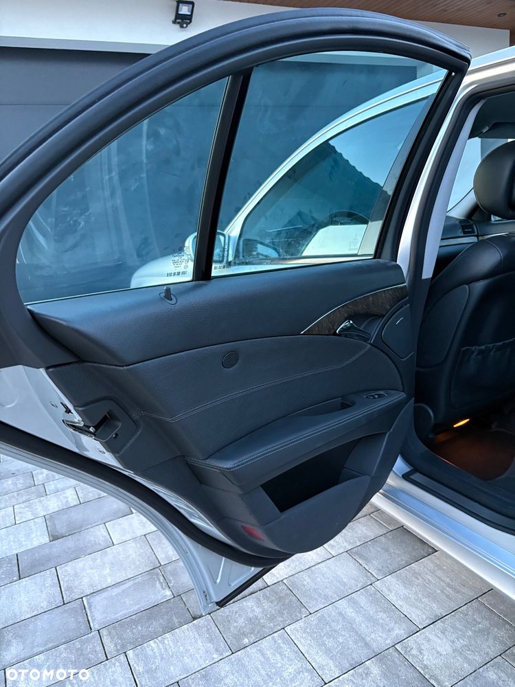 Mercedes-Benz Klasa E - 19