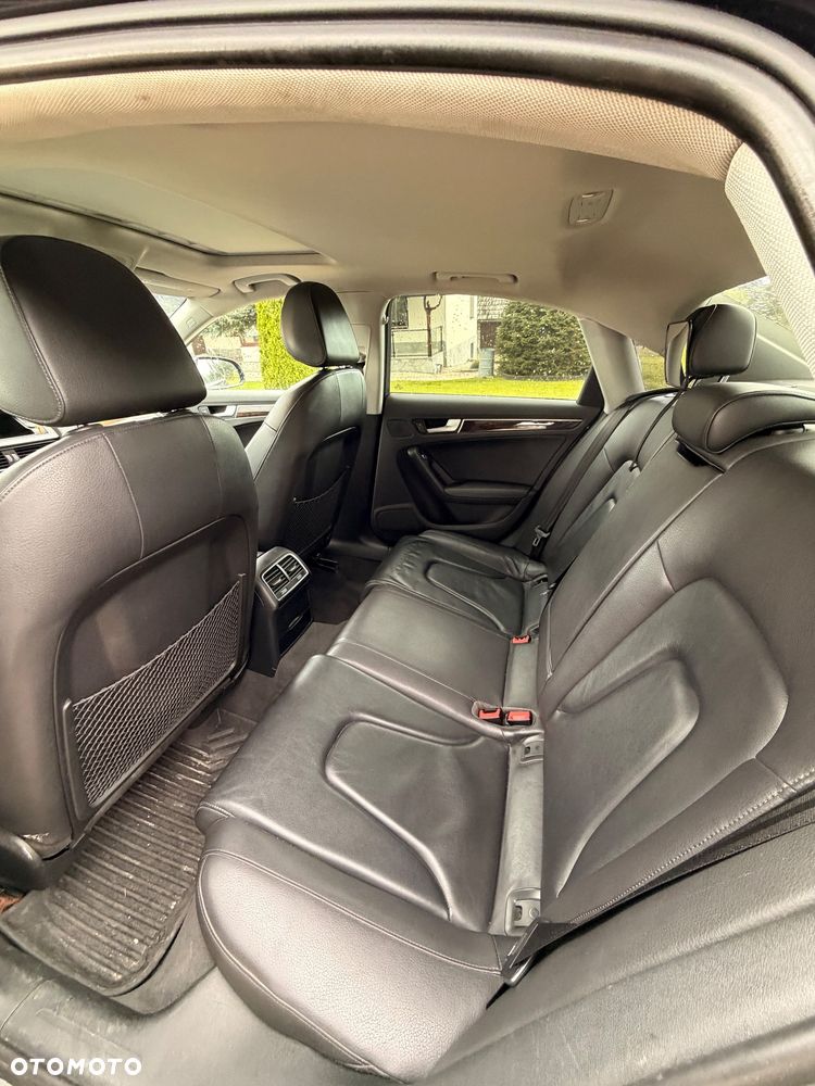 Audi A4 Limousine - 5