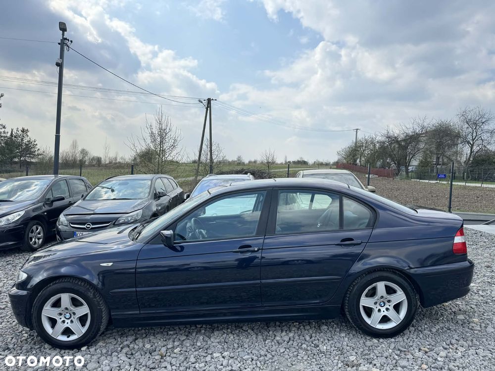 BMW Seria 3 318i - 9