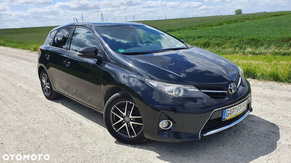 Toyota Auris 1.6 Premium Start - 1