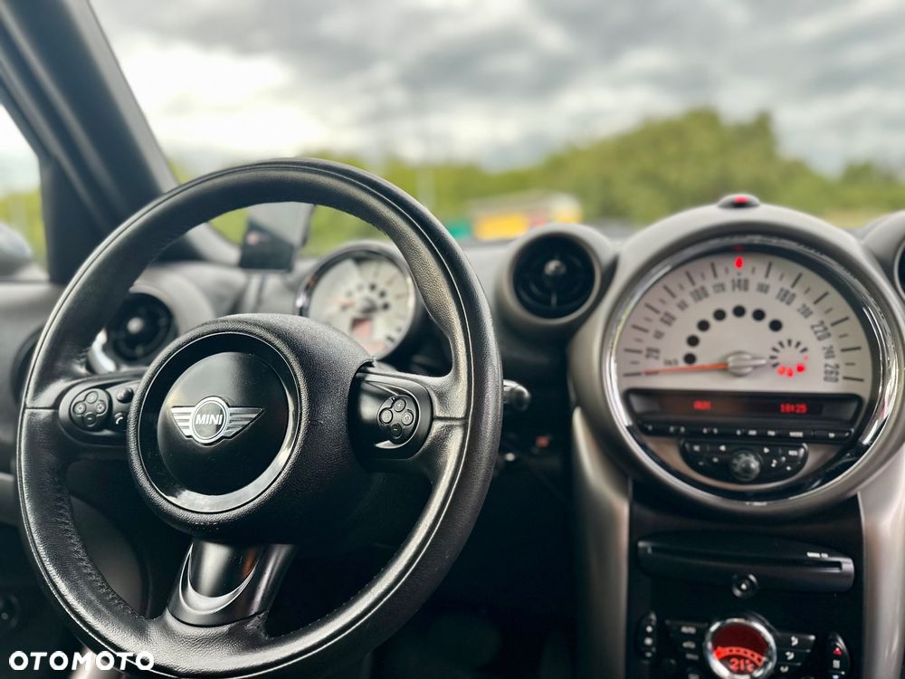 MINI Countryman Cooper D ALL4 - 19