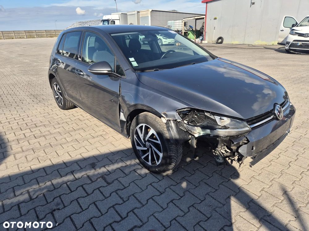 Volkswagen Golf 1.6 TDI SCR DSG Comfortline - 2