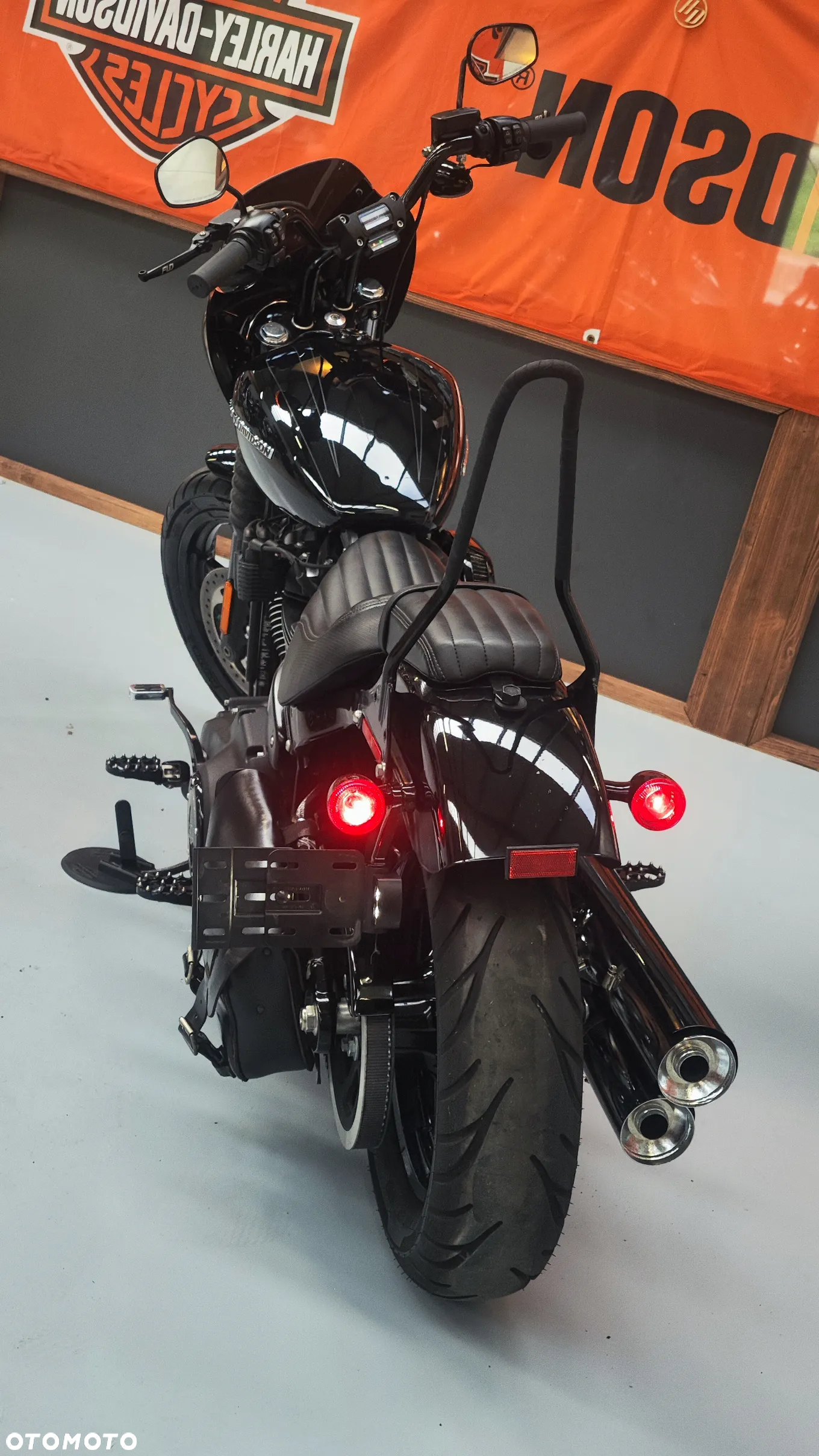 Harley-Davidson Softail Street Bob - 3