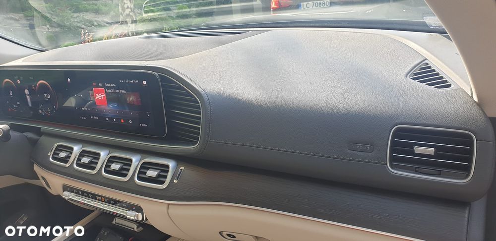 Mercedes-Benz GLS 350 d 4-Matic - 11