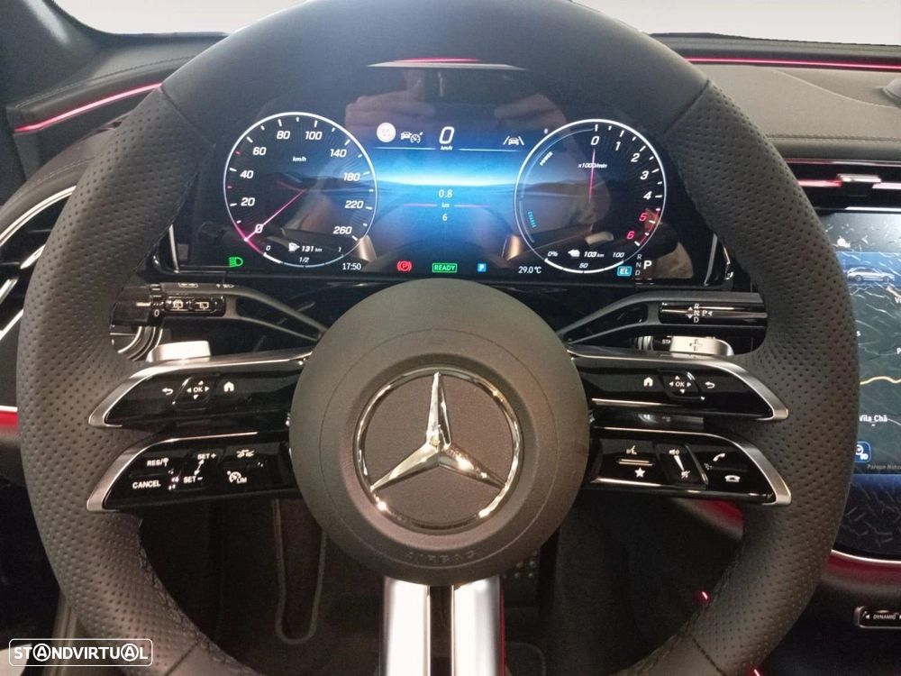 Mercedes-Benz E 300 de - 12