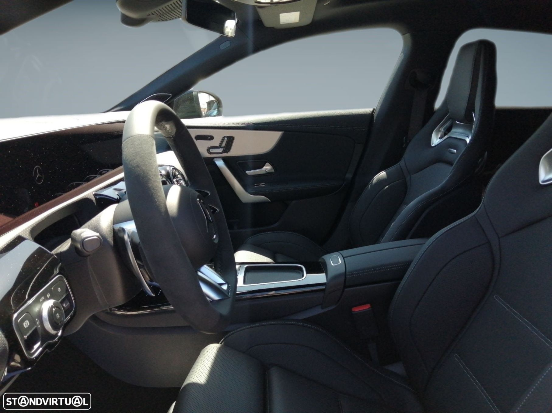 Mercedes-Benz CLA 45 AMG S Shooting Brake 4Matic+ - 13