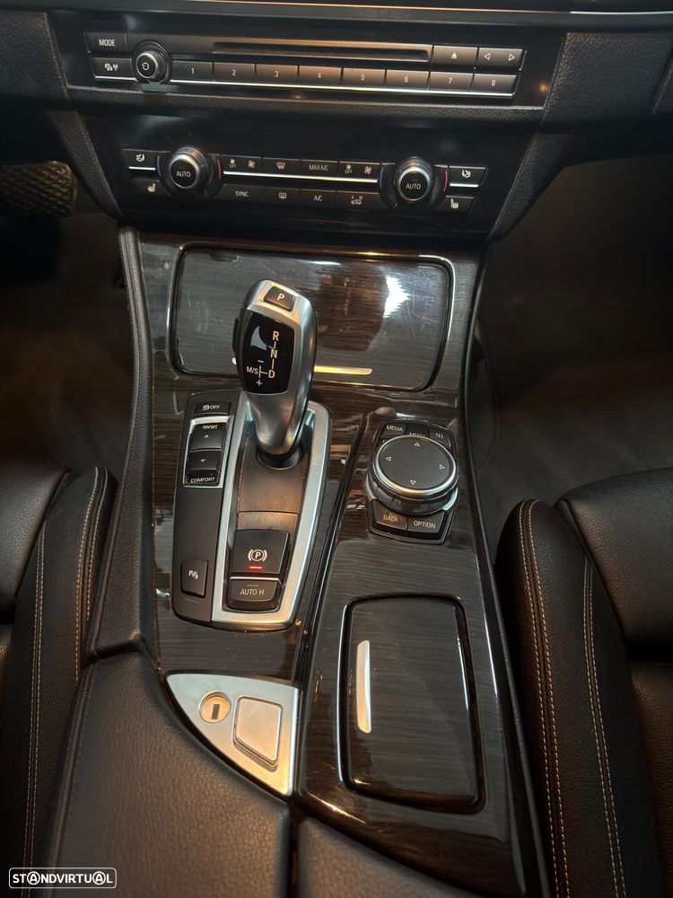BMW 520 d xDrive Aut. Luxury Line - 31