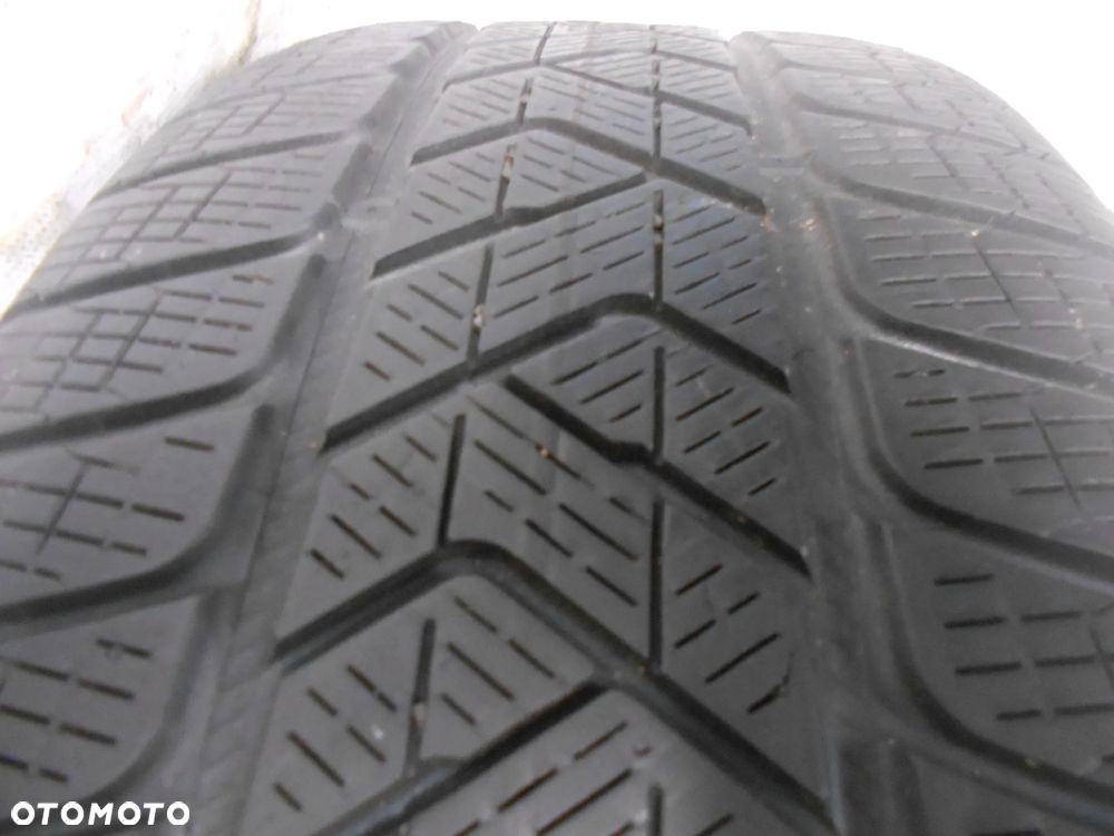 OPONA POJEDYNKA 255/50R19 PIRELLI SCORPION WINTER AO SEAL DOT 1921 7MM - 2