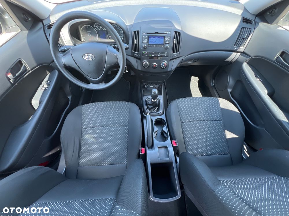 Hyundai i30 1.4 FIFA WM Edition - 15