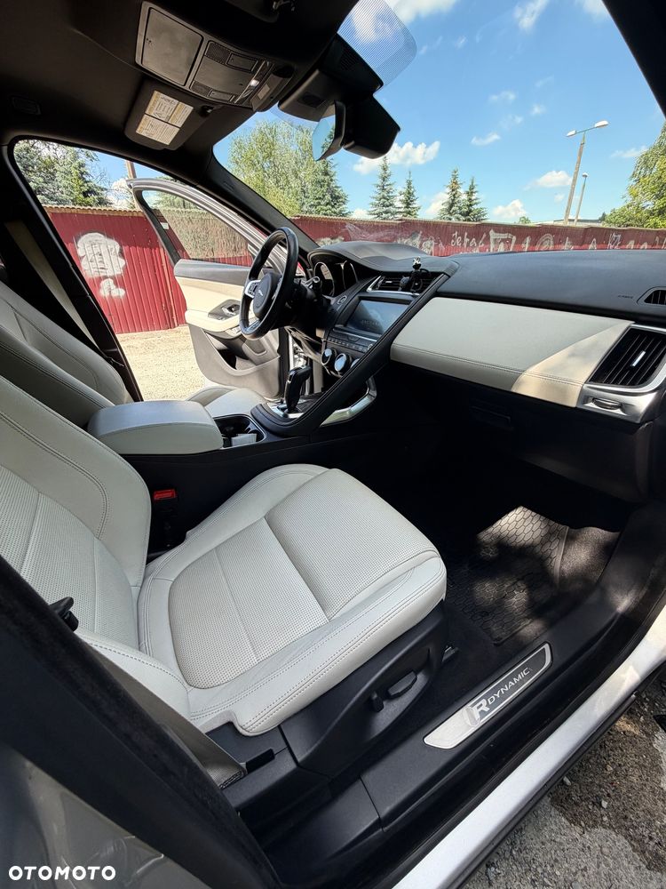 Jaguar E-Pace P300 AWD R-Dynamic S - 20