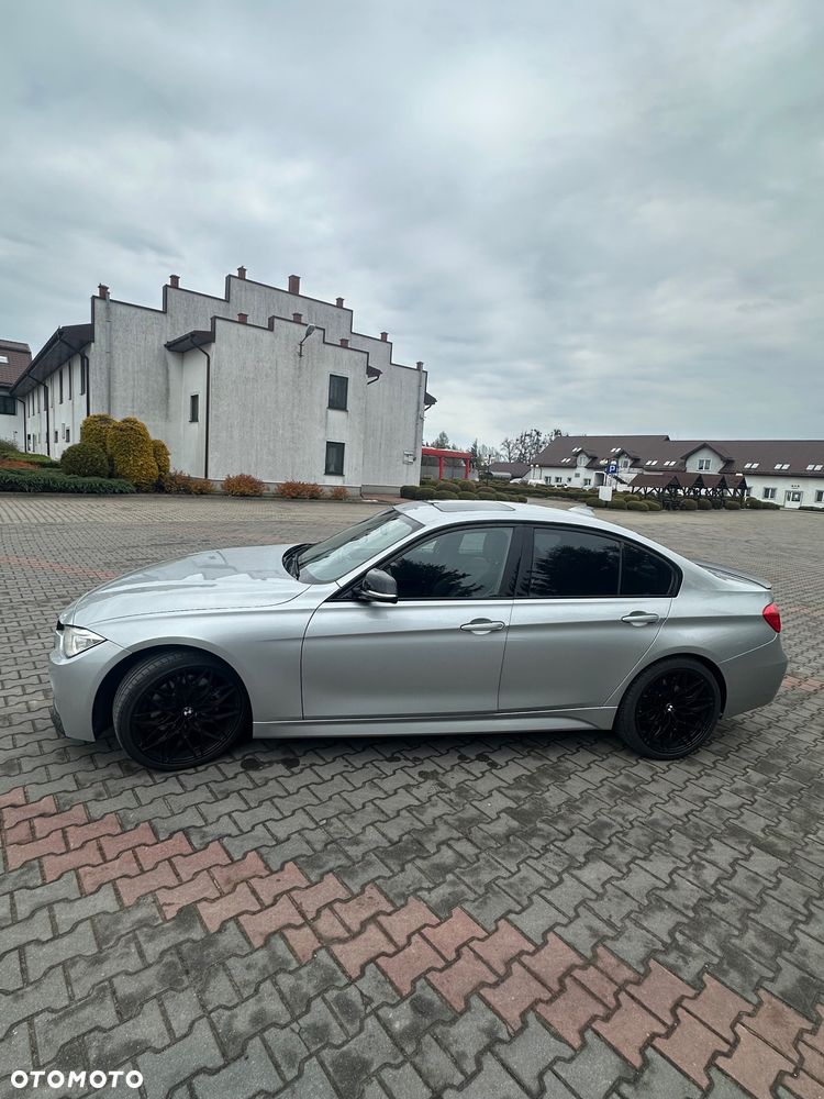 BMW Seria 3 328i - 9