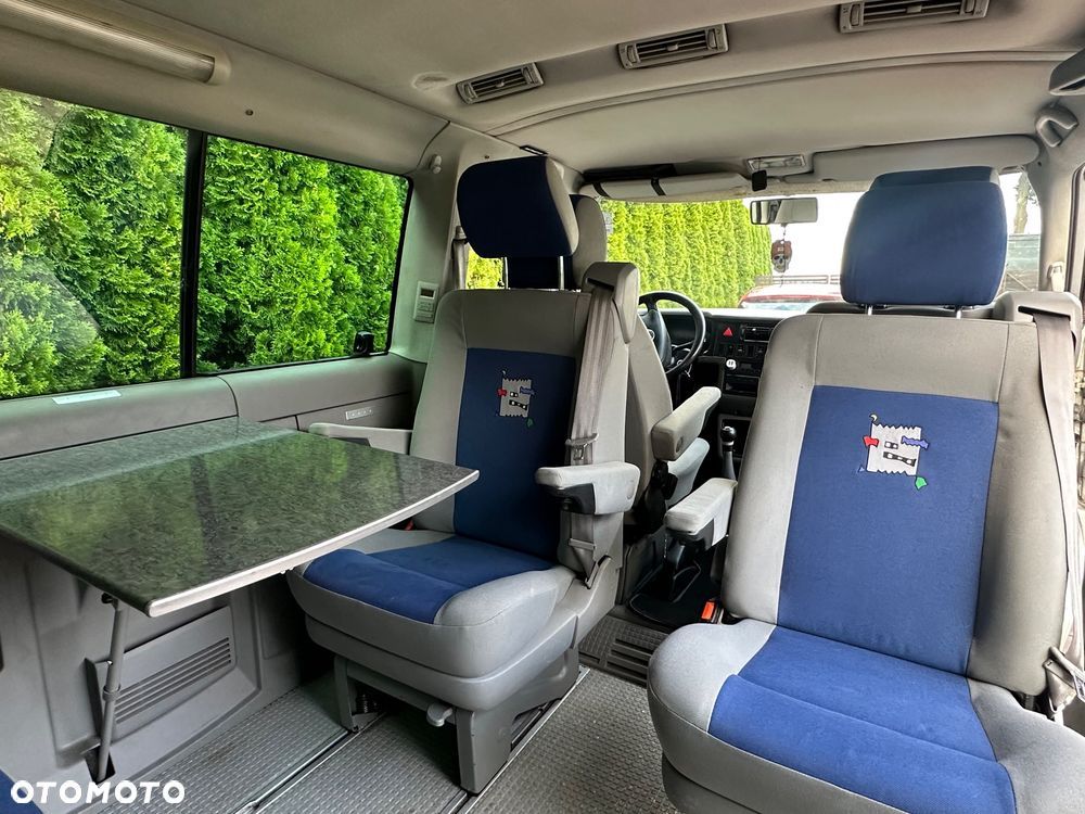 Volkswagen Multivan - 17
