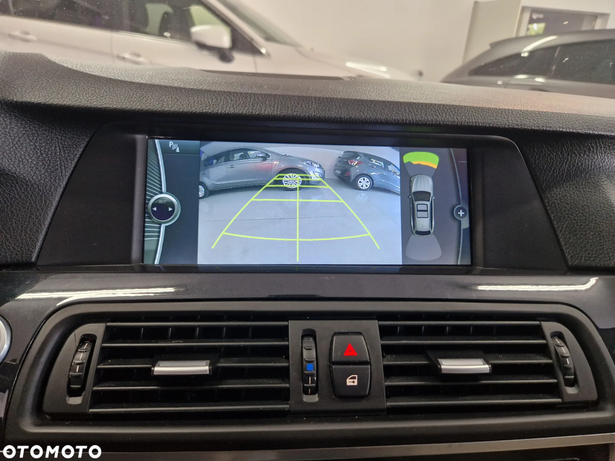 BMW Seria 5 523i Touring - 5