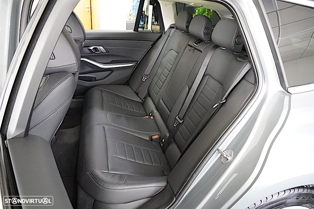 BMW 320 d Line Sport Auto - 13