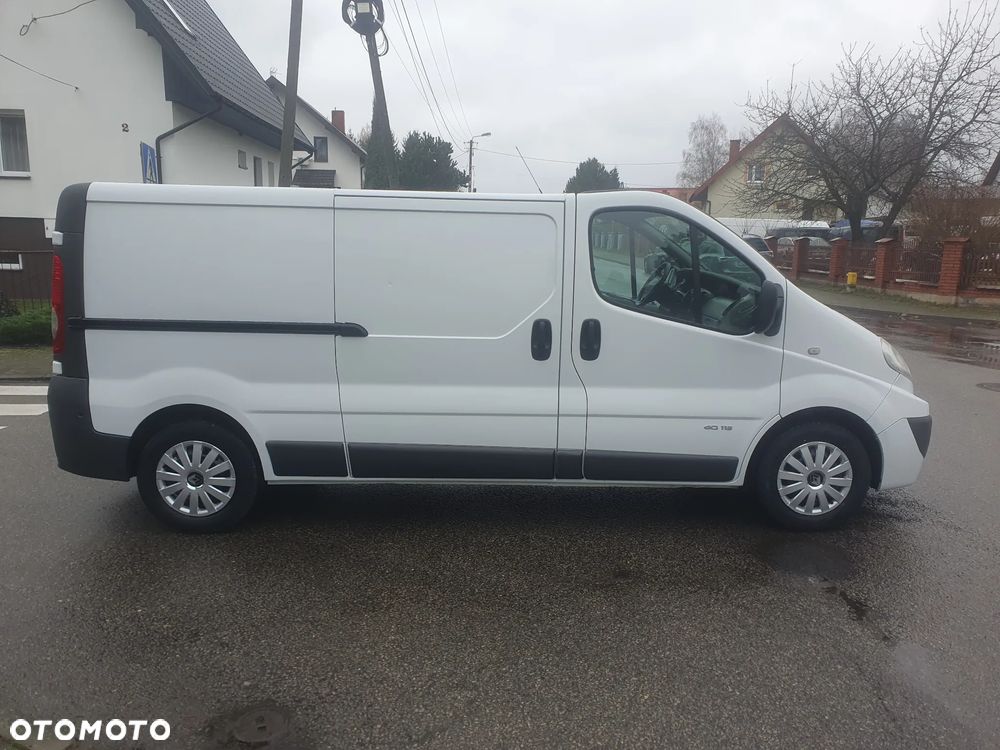 Renault TRAFIC - 7