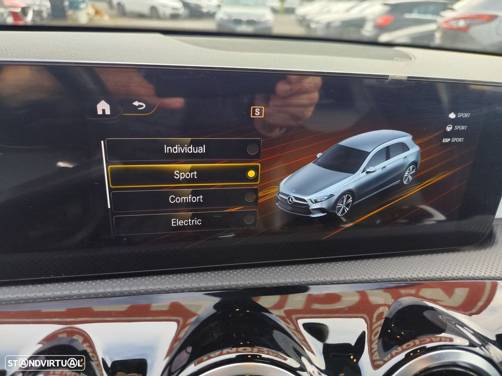 Mercedes-Benz A 250 e AMG Line - 24