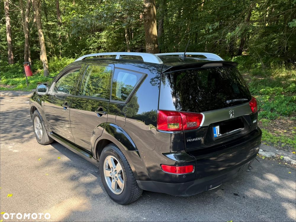 Peugeot 4007 - 5