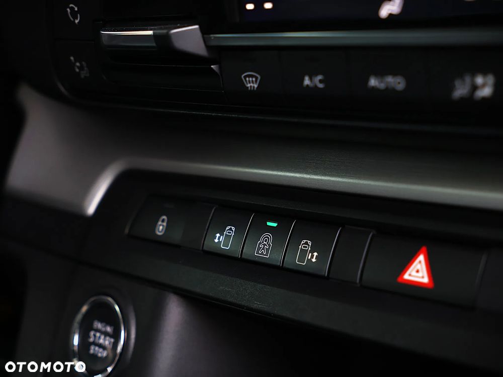 Toyota ProAce Kombi D-4D Medium 2,8t - 8