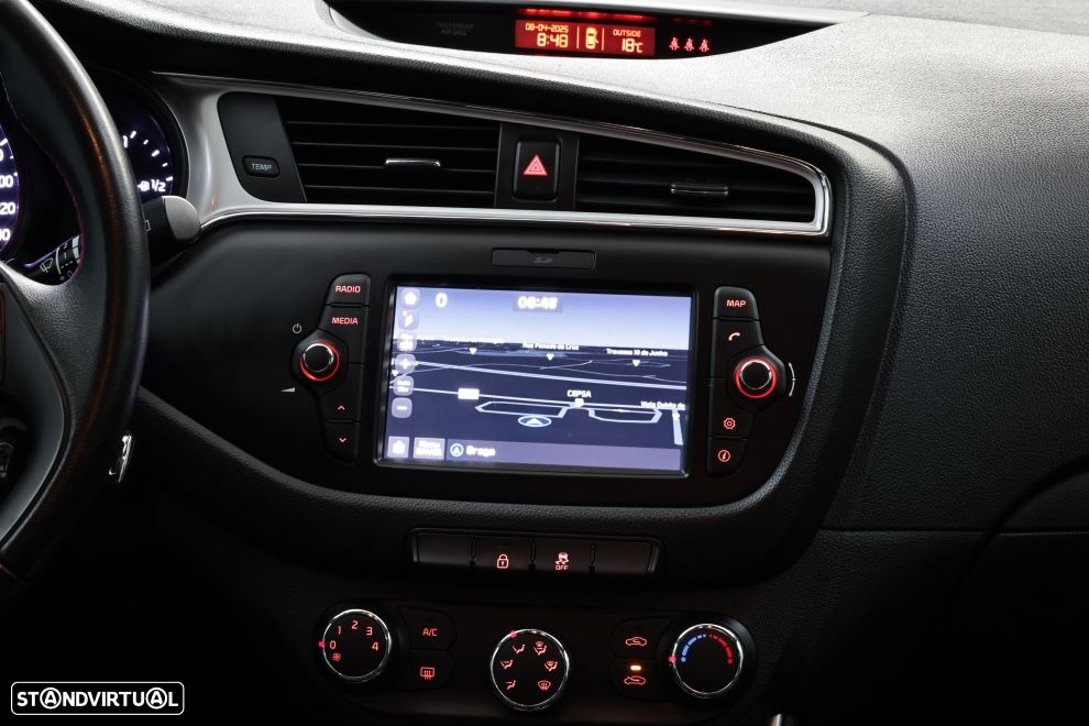 Kia Ceed SW 1.6 CRDi Nav Line - 19