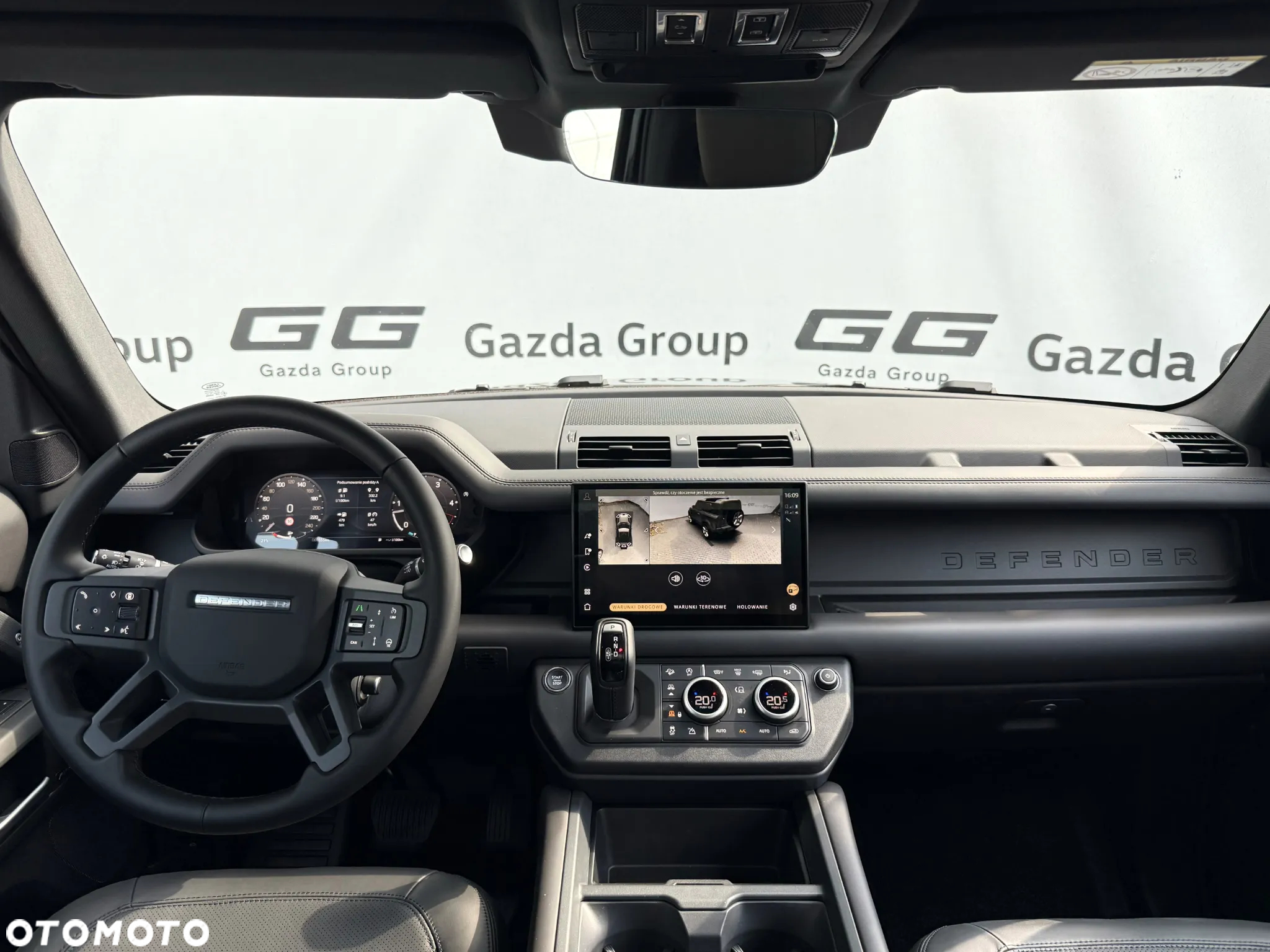 Land Rover Defender 90 D300 X-Dynamic HSE - 3
