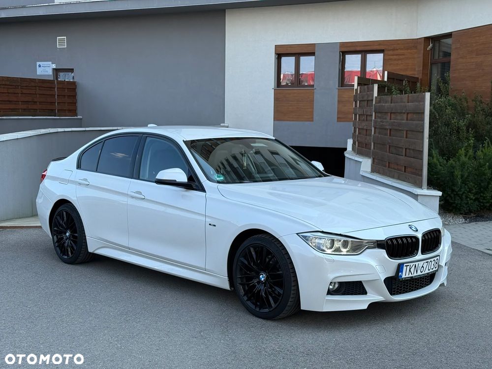 BMW Seria 3 320d Efficient Dynamics Sport Line - 12