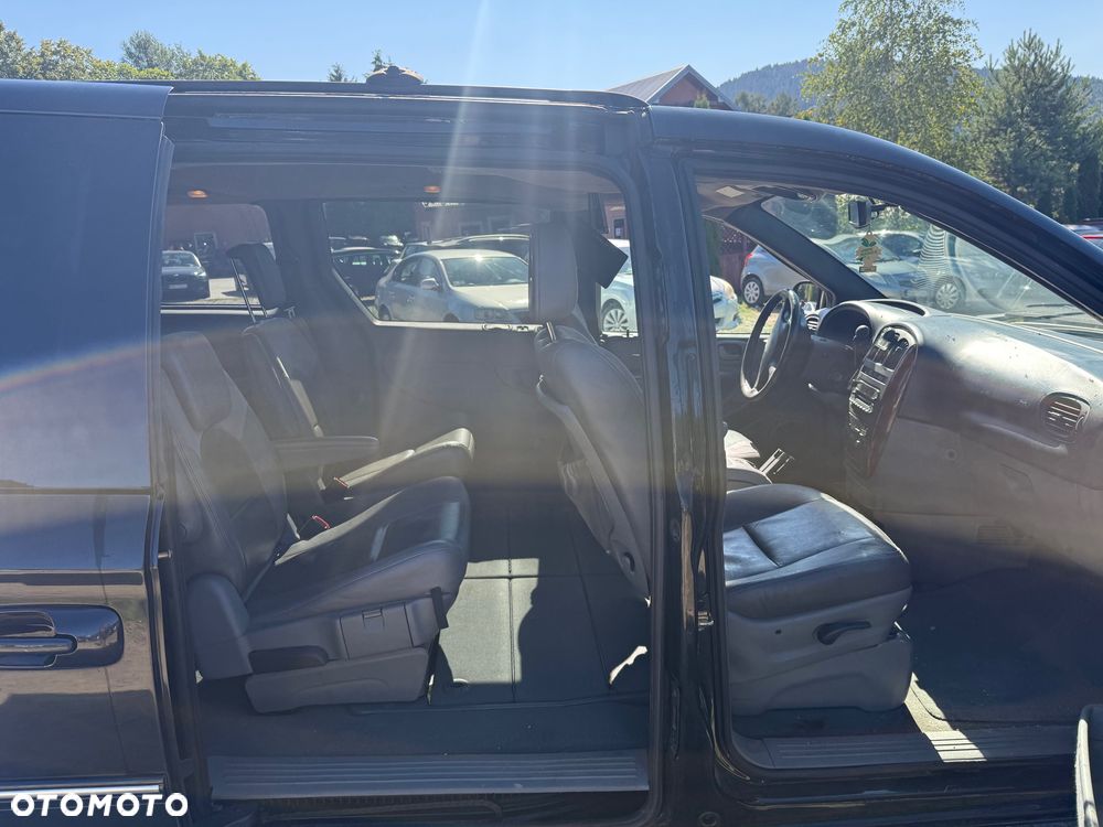 Chrysler Grand Voyager 2.8 CRD LX - 9