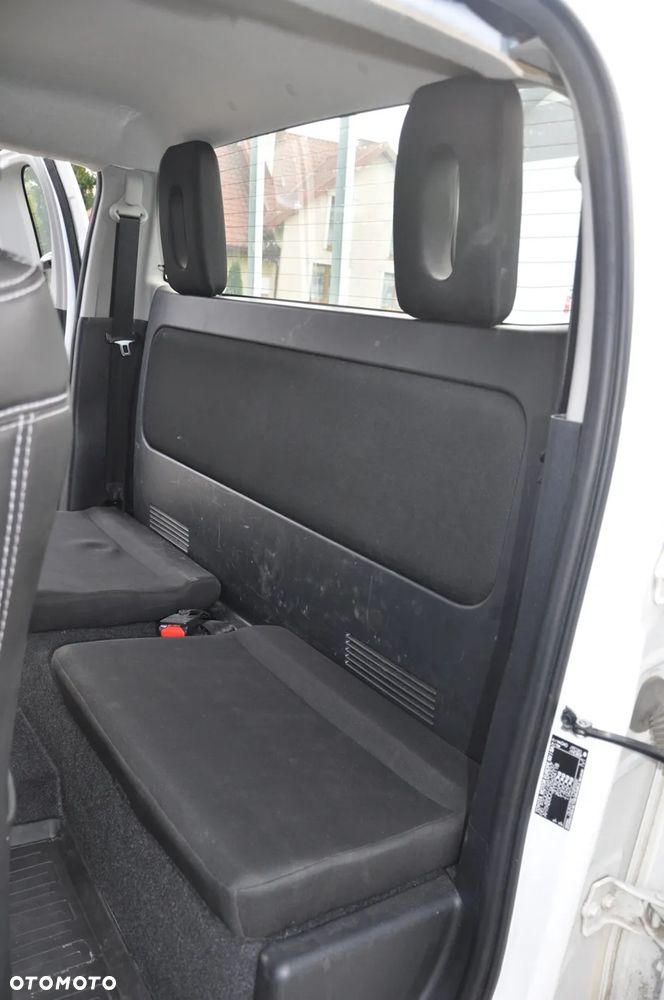 Toyota Hilux 2.4 D-4D Extra Cab DLX 4x4 - 16