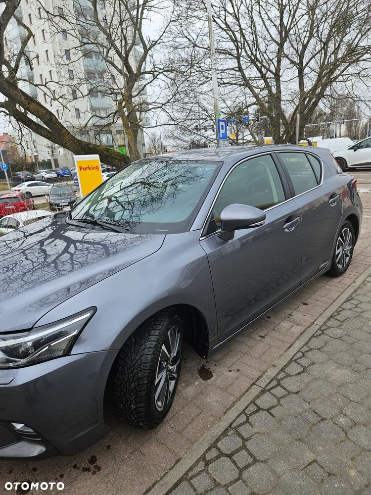 Lexus CT 200h Business Edition - 3