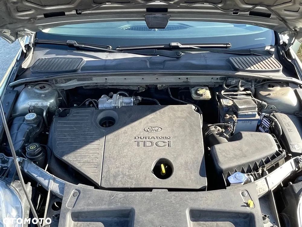 Ford Mondeo 1.8 TDCi Ghia - 9