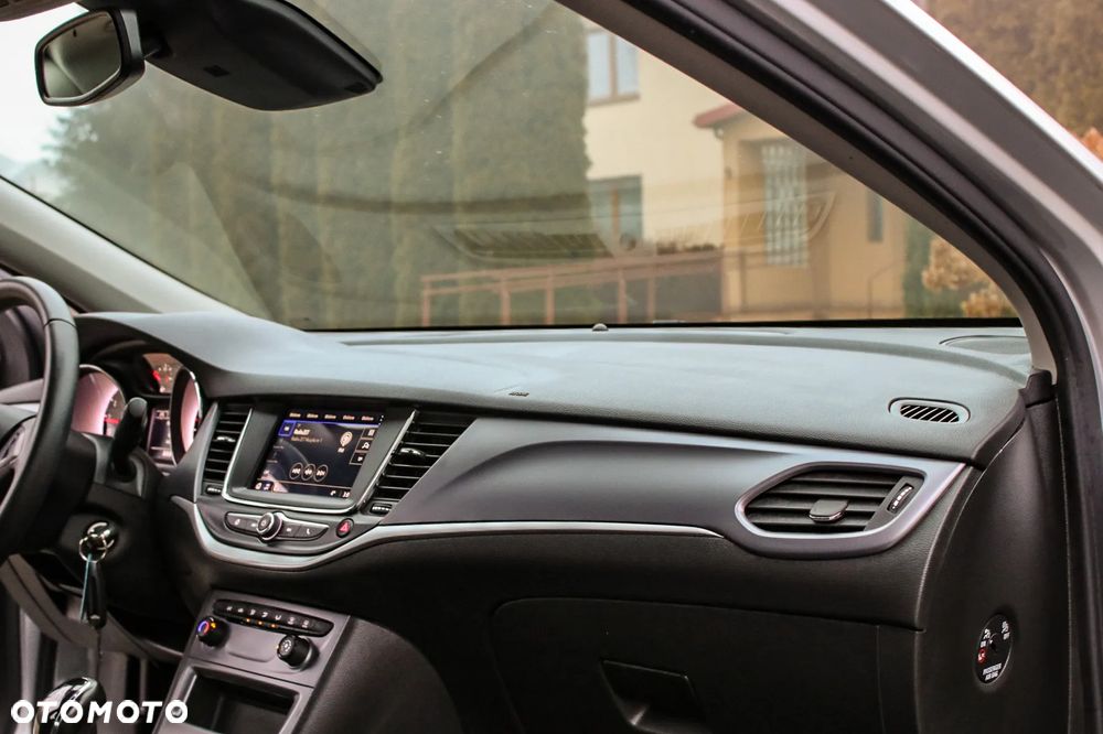 Opel Astra 1.2 Turbo Elegance - 24