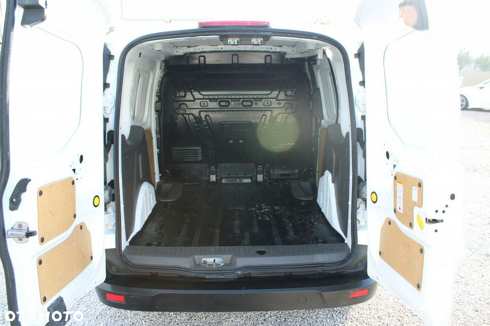 Ford Transit Connect - 24
