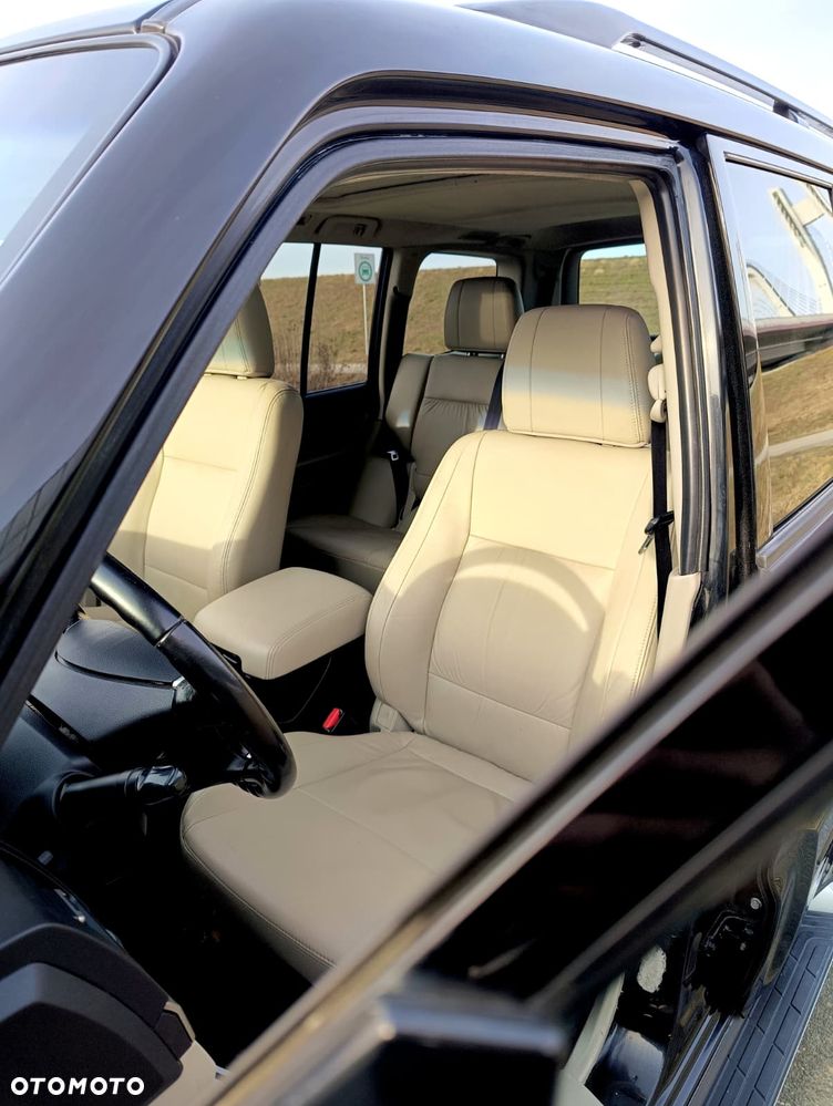 Mitsubishi Pajero 3.2 DID Intense + - 16